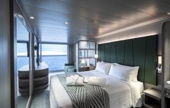 DELUXE OCEAN VIEW, DECKS 5-9 DELUXE OCEAN VIEW, DECKS 5-9